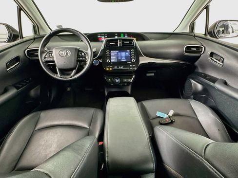Used 2022 Toyota Prius XLE FWD image 17