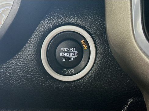 Used 2021 RAM 3500 Laramie image 27