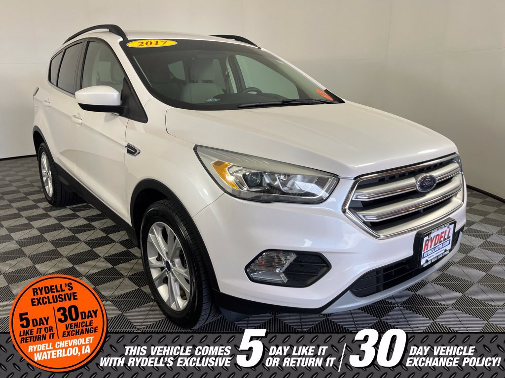 Used 2017 Ford Escape SE w/ Equipment Group 201A AWD/4WD image 1
