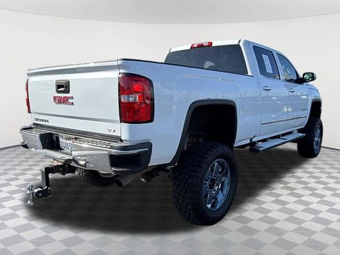 Used 2017 GMC Sierra 2500 SLT w/ Suspension Package, Off-Road AWD/4WD image 5