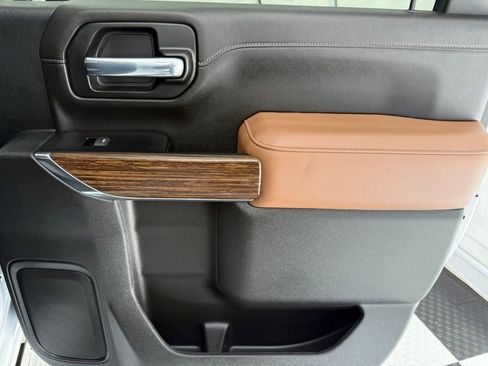 Used 2023 Chevrolet Silverado 3500 High Country w/ Z71 Off-Road Package image 27