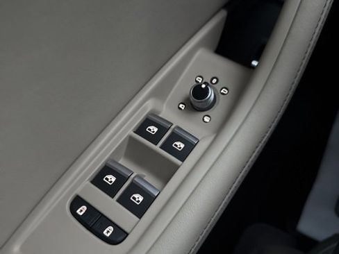 Used 2021 Audi A4 2.0T Premium Plus w/ Premium Plus Package image 14