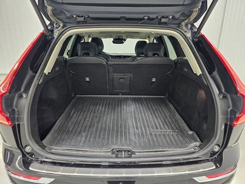 Used 2021 Volvo XC60 T5 Inscription w/ Protection Package Premier image 13