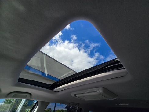 Used 2017 Honda Pilot EX-L image 39