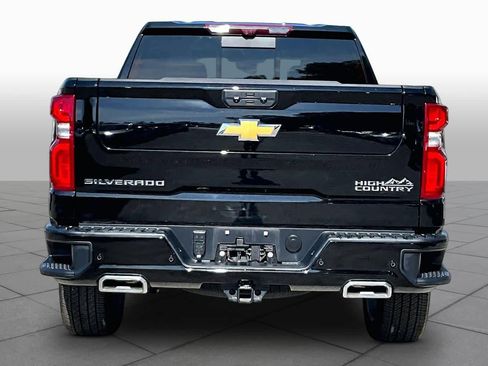 Used 2024 Chevrolet Silverado 1500 High Country w/ High Country Premium Package AWD/4WD image 5