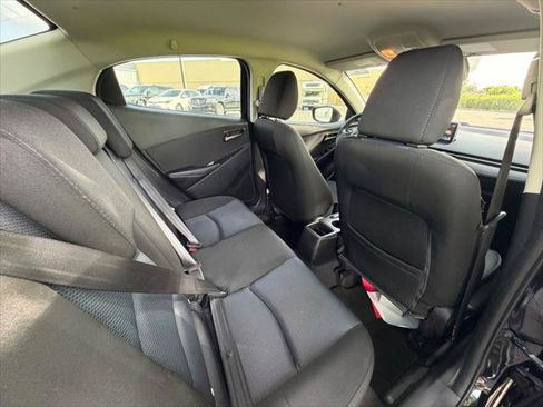 Used 2018 Toyota Yaris iA FWD image 17