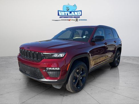New 2025 Jeep Grand Cherokee Limited w/ Black Appearance Package image 32
