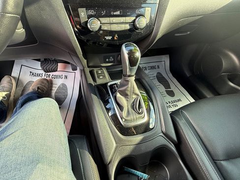 Used 2021 Nissan Rogue Sport SL w/ Premium Package image 14