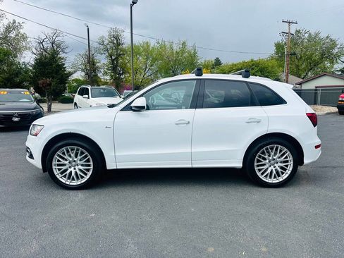 Used 2017 Audi Q5 2.0T Premium Plus w/ Technology Package image 4