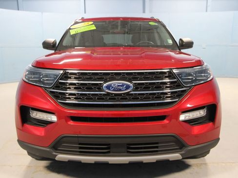 Used 2023 Ford Explorer XLT w/ Equipment Group 202A image 26