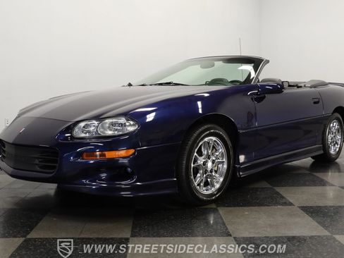 Used 2002 Chevrolet Camaro Z28 w/ Sport Appearance Pkg RWD image 21