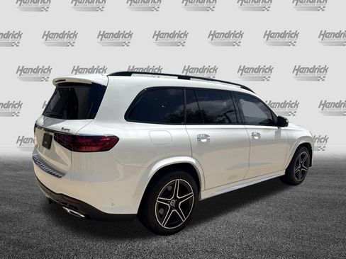 Used 2025 Mercedes-Benz GLS 450 4MATIC image 10