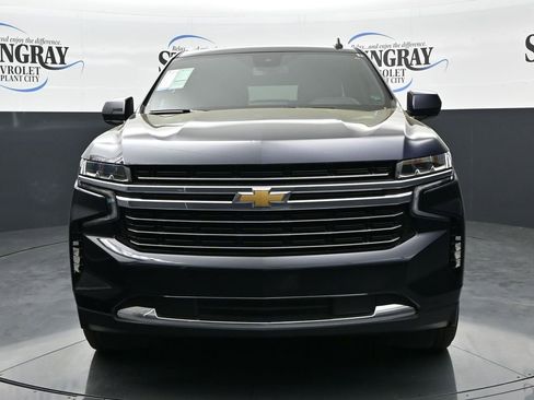 Used 2024 Chevrolet Suburban LT image 2