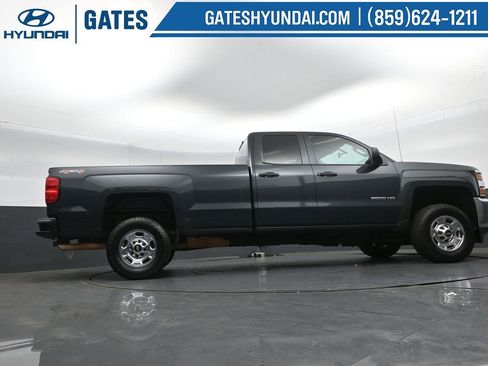 Used 2017 Chevrolet Silverado 2500 W/T image 37
