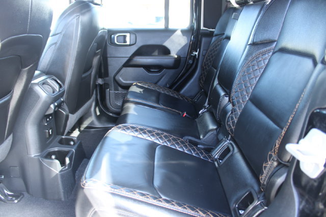 Used 2022 Jeep Gladiator Overland AWD/4WD image 41
