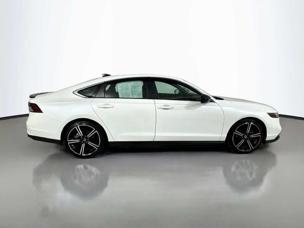 Used 2023 Honda Accord Sport image 9