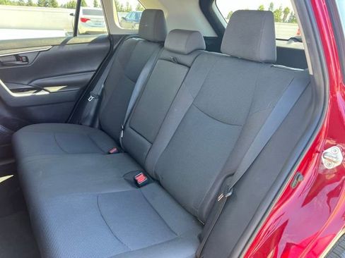 Used 2020 Toyota RAV4 LE w/ Carpet Mat Package FWD image 15