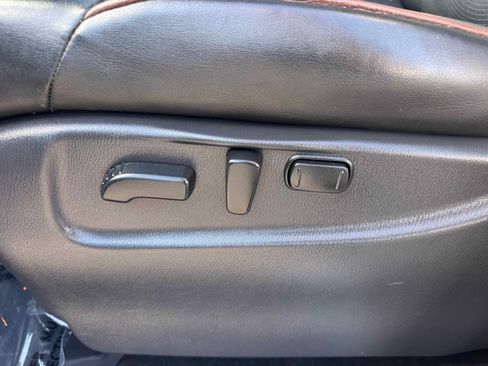 Used 2017 Nissan Armada Platinum image 16