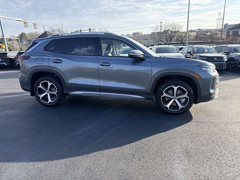 New 2026 Volkswagen Tiguan SE AWD/4WD image 4