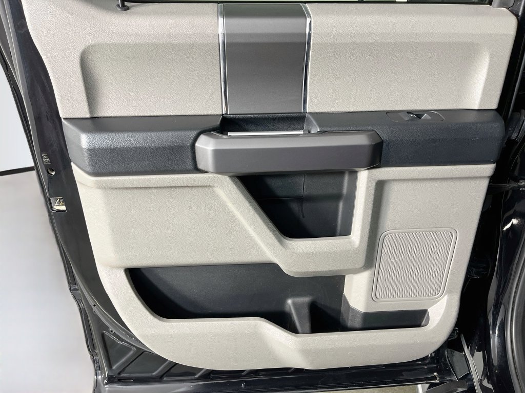 Used 2019 Ford F150 XLT w/ Equipment Group 302A Luxury AWD/4WD image 28