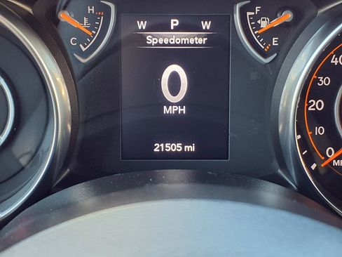 Used 2020 Jeep Wrangler Sport AWD/4WD image 16