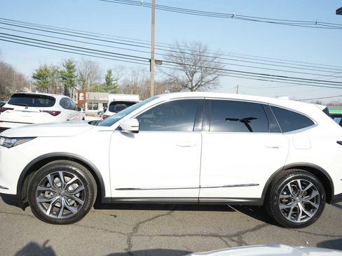 Certified 2024 Acura MDX SH-AWD w/ Technology Package image 3