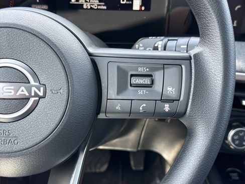 Certified 2025 Nissan Kicks SV w/ SV Premium Package AWD/4WD image 15