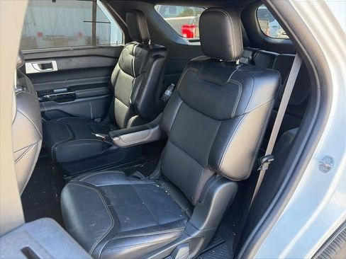 Used 2023 Ford Explorer ST w/ Equipment Group 401A image 9