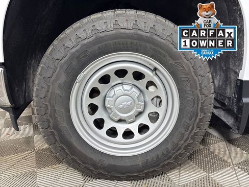Used 2024 Chevrolet Silverado 1500 W/T w/ WT Value Package AWD/4WD image 14