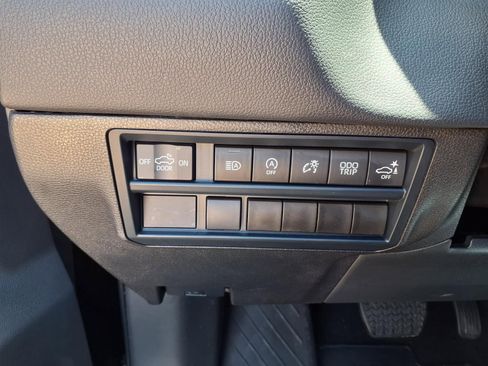 Certified 2025 Toyota Tundra Limited AWD/4WD image 21