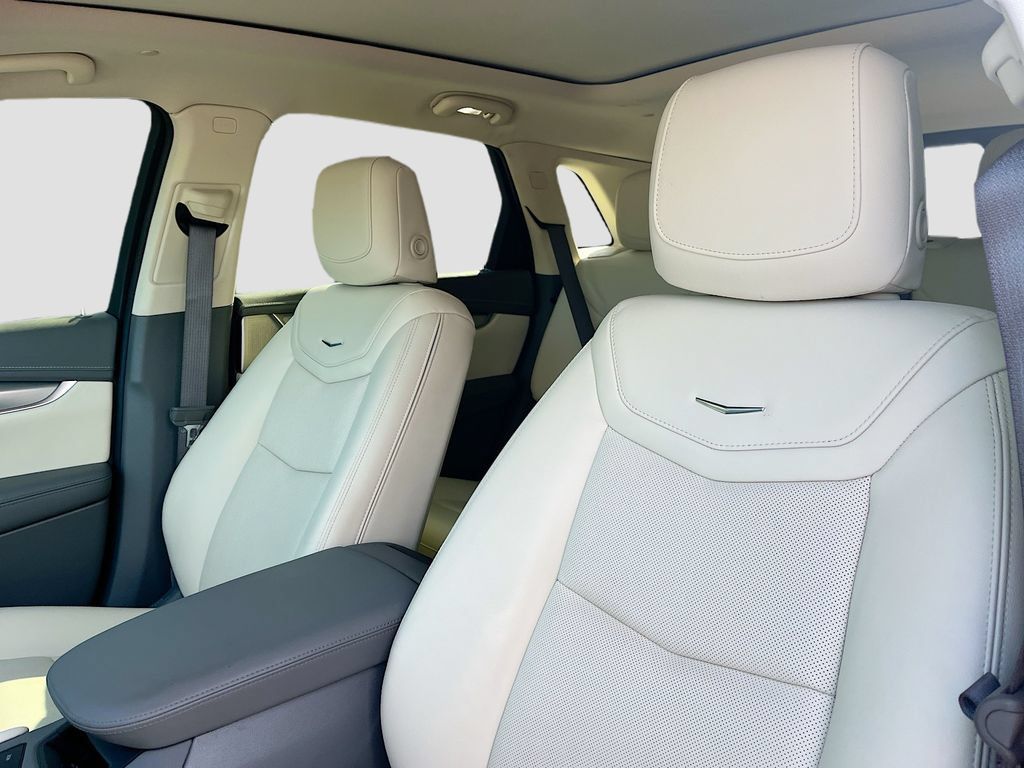 Used 2024 Cadillac XT5 Premium Luxury FWD image 22
