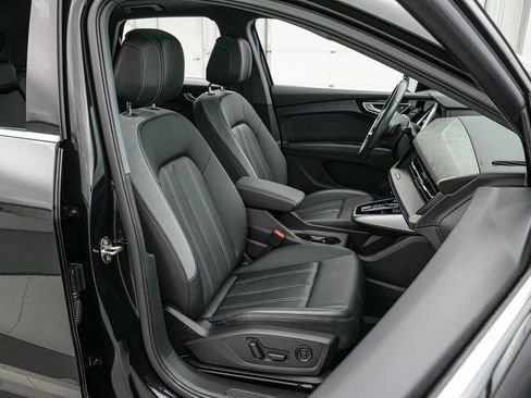 Used 2023 Audi Q4 e-tron Premium Plus w/ Premium Plus image 22