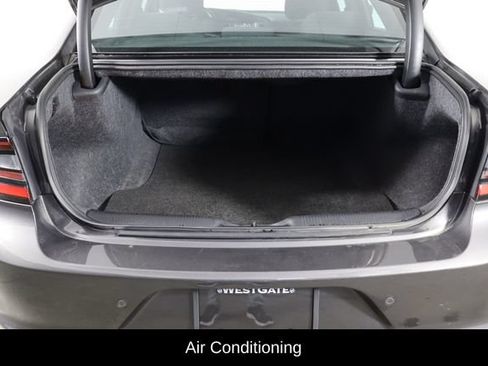 Used 2023 Dodge Charger SXT RWD image 10