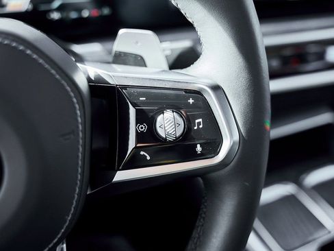 Used 2024 BMW 760i xDrive image 62