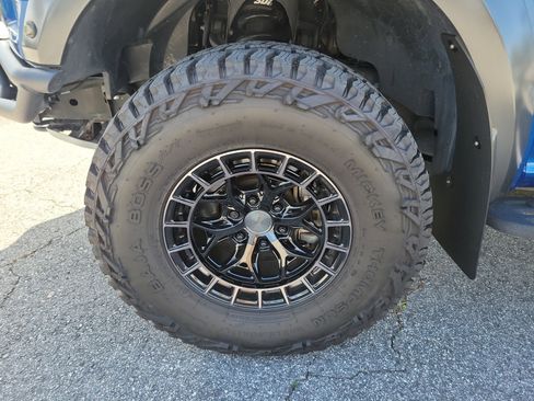 Used 2018 Ford F150 Raptor w/ Equipment Group 802A Luxury image 22