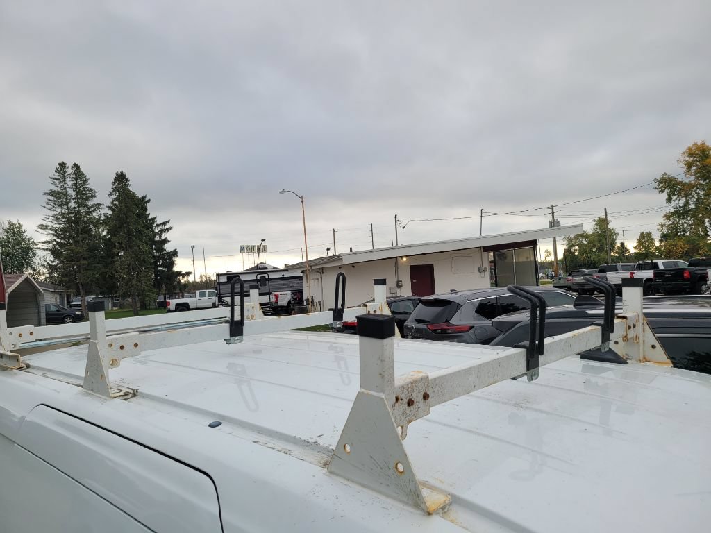 Used 2019 Ford Transit Connect XLT FWD image 5
