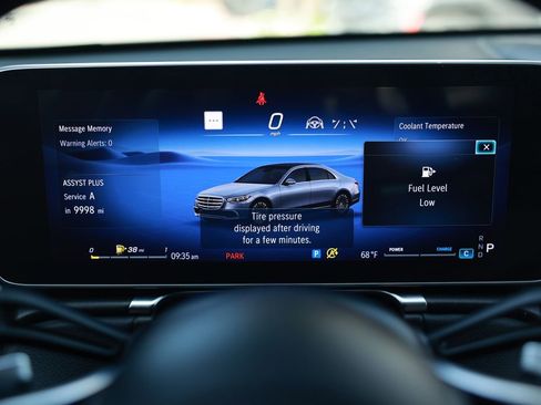 Used 2023 Mercedes-Benz S 500 4MATIC image 23