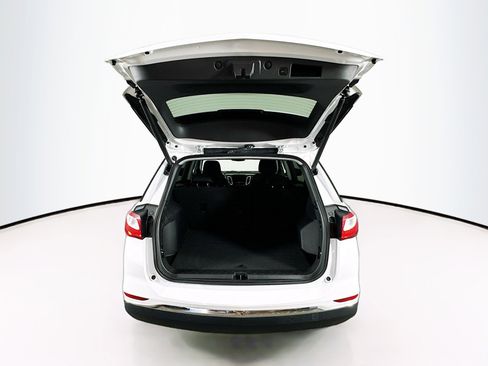 Used 2018 Chevrolet Equinox LT w/ Sun & Infotainment Package image 28