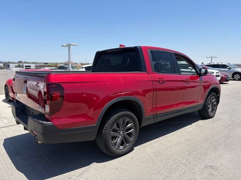 Used 2023 Honda Ridgeline Sport image 2