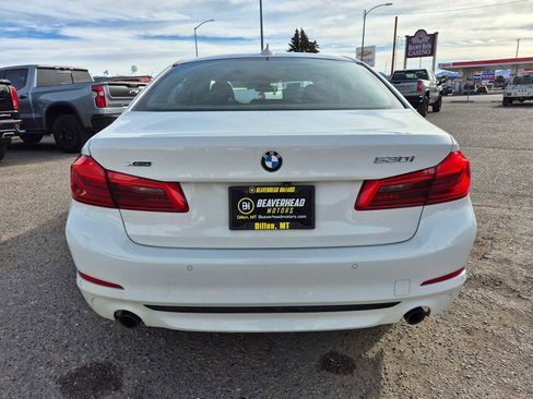 Used 2020 BMW 530i xDrive w/ Convenience Package image 4
