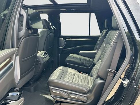 New 2026 Cadillac Escalade Platinum Luxury w/ LPO, Floor Liner Package AWD/4WD image 11