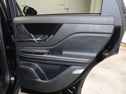 Used 2024 Lincoln Corsair AWD w/ Equipment Group 101A image 33