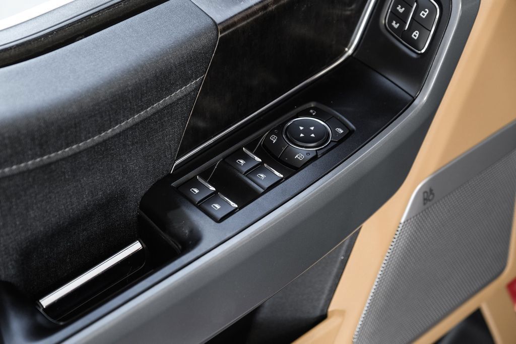 Used 2022 Ford F150 Lariat RWD image 49