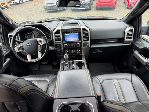 Used 2019 Ford F150 Platinum w/ Equipment Group 701A Luxury AWD/4WD image 33