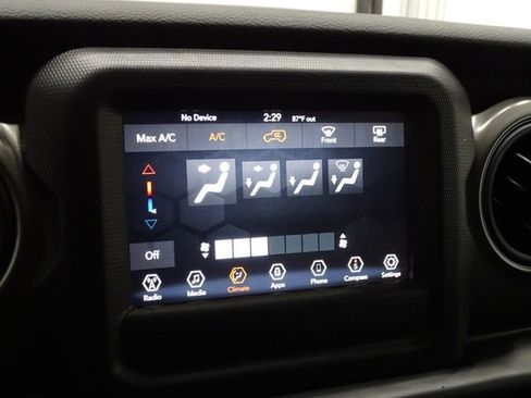Used 2023 Jeep Wrangler Unlimited Sport AWD/4WD image 32