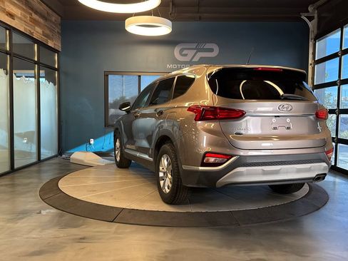 Used 2019 Hyundai Santa Fe SE AWD/4WD image 5