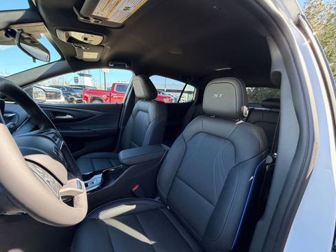 New 2026 Buick Envista Sport Touring w/ Convenience I Package image 11
