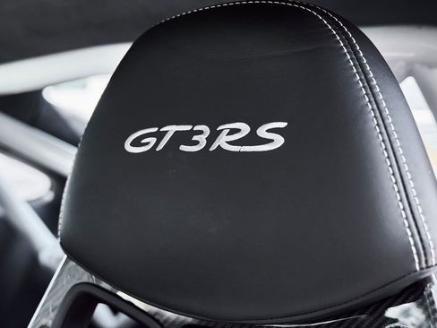 Used 2019 Porsche 911 GT3 RS RWD image 42