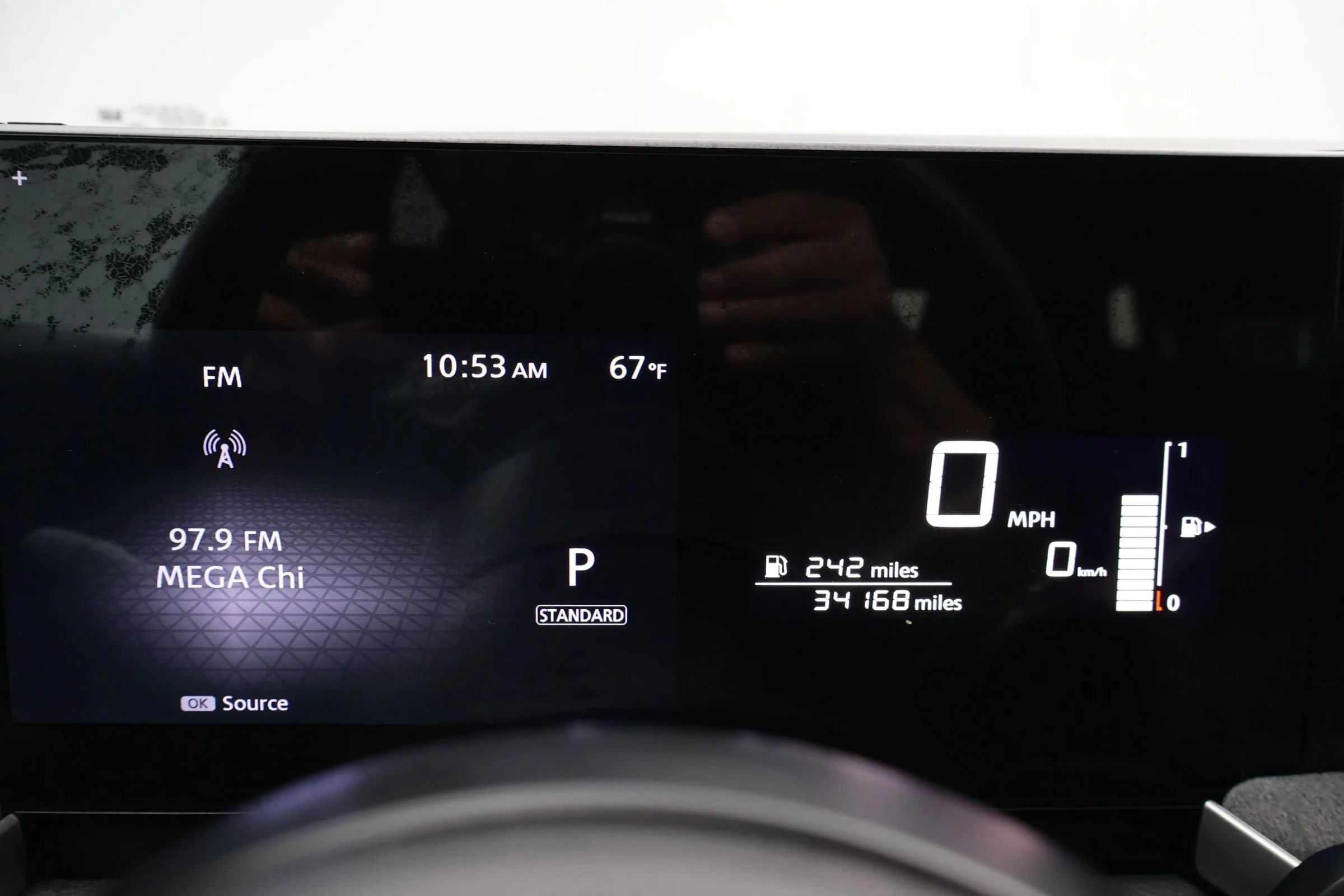 Used 2025 Nissan Kicks SV FWD image 25