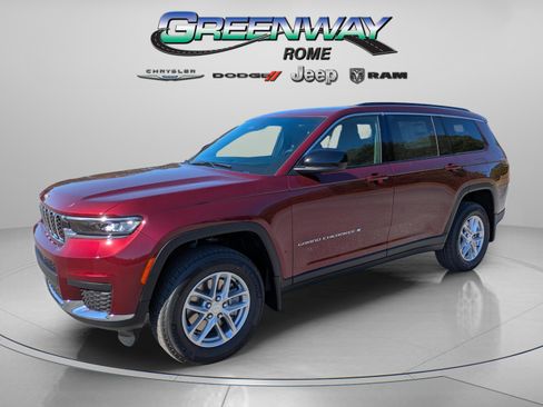 New 2025 Jeep Grand Cherokee L Laredo image 4